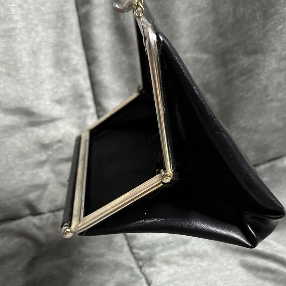 Vintage 1960s Elegant Black Chain‎ Clutch
